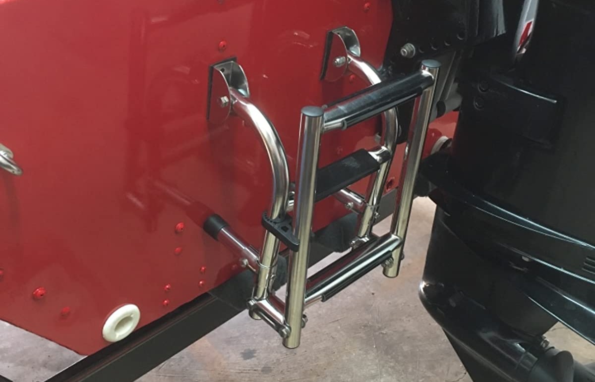 Escada de embarque dobrável